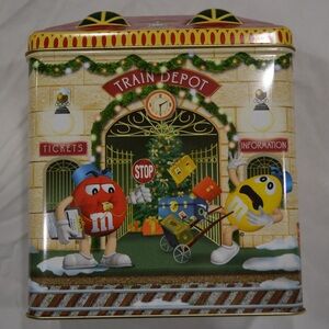 2001 Limited Edition M&M's Christmas Village Series Train Depot #13 Tin